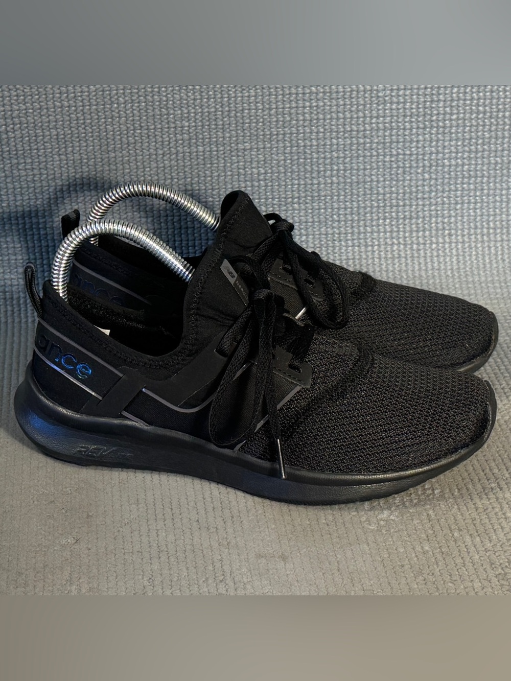 New Balance Women's DynaSoft Nergize V3 Slip Resistant Training Shoes Size 8